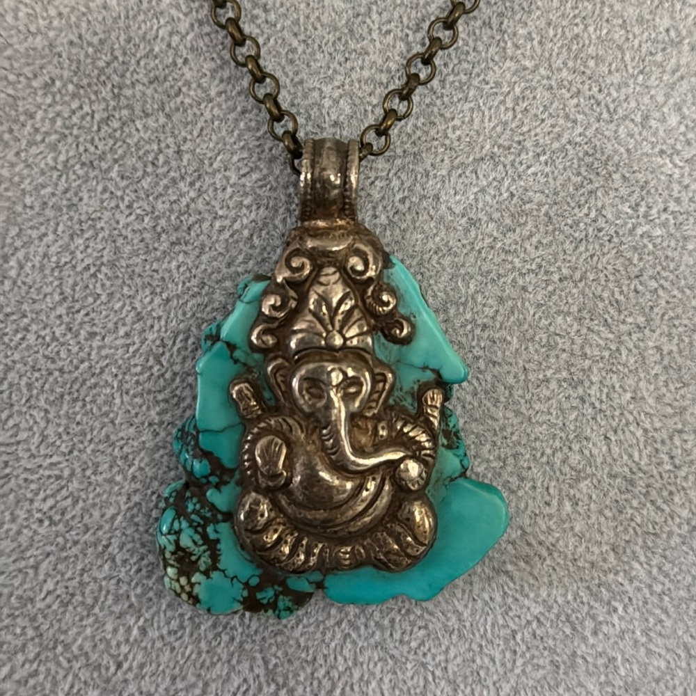 Turquoise/howlite Ganesha necklace